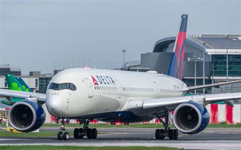 Delta Offers Passengers Up To 4000 And Hotel Stay On Overbooked Flight To Rome