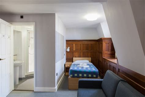 Oriel College, Oxford | Guest B&B - Book Now