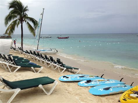 Beaches, Ocho Rios | Jamaica beaches, Ocho rios, Beach holiday