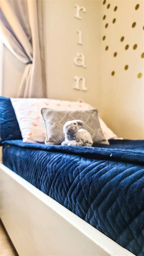 The Ultimate Solution for Small Spaces and Kids: DIY Zippered Bedding - Tidy Mo