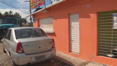 Comerciante é assassinado a tiros no local de trabalho em Moreno NE1