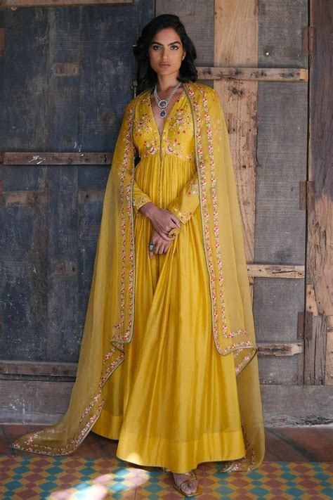 Pin By Geethu Mohan Das On Time Travel Anarkali Dress Pattern Indian