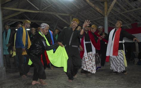 aural archipelago: Tarawangsa: Sacred Strings in the Hills of Sumedang