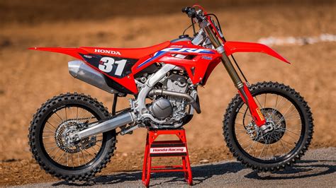 Honda Crf R Dirt Bike Magazine Youtube