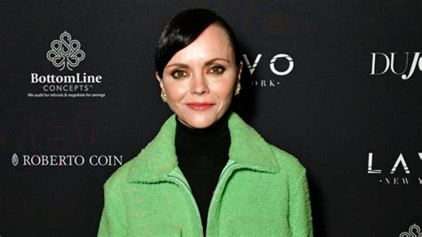 Christina Ricci Says She Was Once Threatened With A Lawsuit Over A Sex Scene Av Club