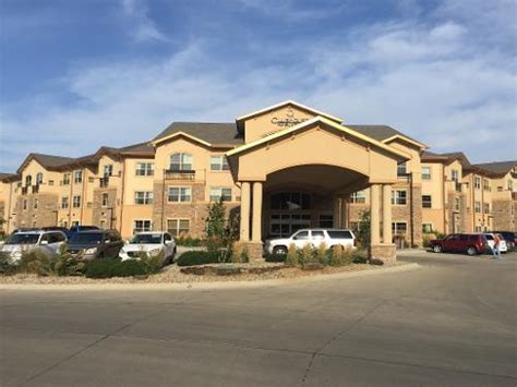 Book Clubhouse Hotel & Suites Pierre, Pierre, South Dakota - Hotels.com