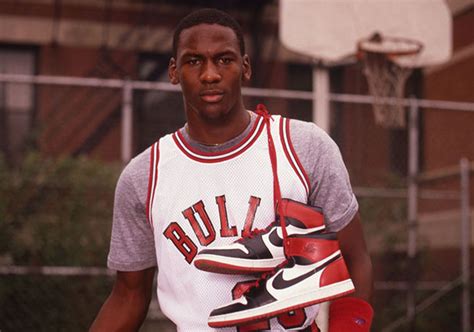 Identifiants Mer Mesurable michael jordan nike 1984 Mélodique Expansion ...