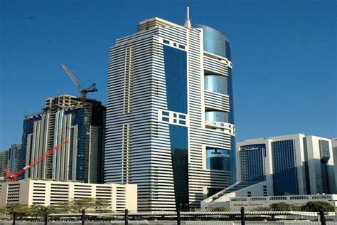 Blue Tower Apartments - Sheikh Zayed Road Dubai