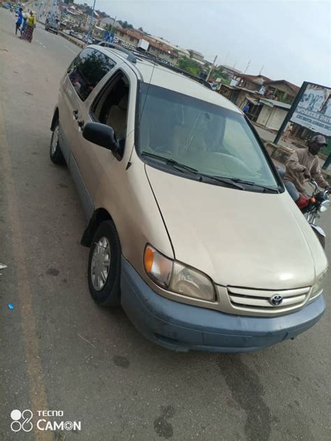 Neatly Nigerian Used 2000 Toyota Sienna 1 450m Autos Nigeria