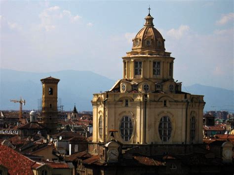 San Lorenzo Church, Turin, Piedmont, Italy – Visititaly.info