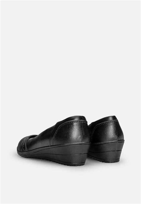 Buy Easy Soft By World Balance Madeline Ladies Shoes 2025 Online Zalora Philippines