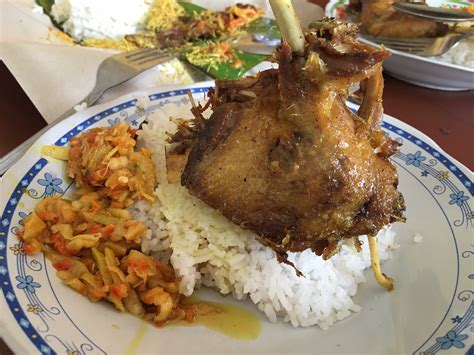 Sudah Tahu 10 Kuliner Bebek Paling Enak Di Surabaya Ini