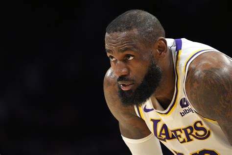 LeBron James E O Lakers Evitam Uma Raspagem No Primeiro Round Mas O