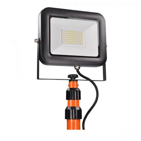 Solight Led Venkovn Reflektor Pro S Vysok M Stojanem W Lm