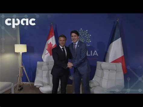 Le Pm Trudeau Rencontre Le President Francais Emmanuel Macron Au Sommet