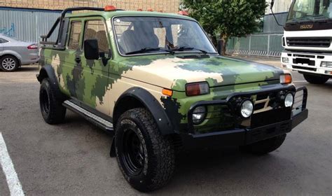 Lada Niva 4x4 — the most unassuming old school off-road SUV