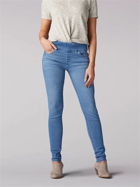 Women’s Sculpting Slim Fit Skinny Pull On Jean