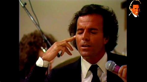 Julio Iglesias No Soy De Aqui Ni Soy De Alla Attributes Fictional