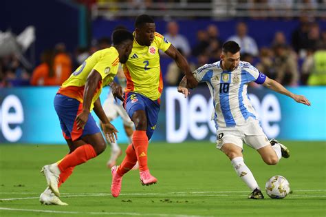 Colombia Scores Late To Edge Qatar 1 0 In Copa America Navegando No