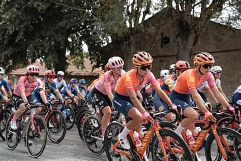 Tour De France Femmes What Bikes Are The Women Riding Road Cc