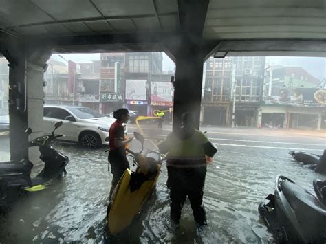 凱米肆虐！新營、鹽水多處積淹水 居民祈求雨停 生活 中時