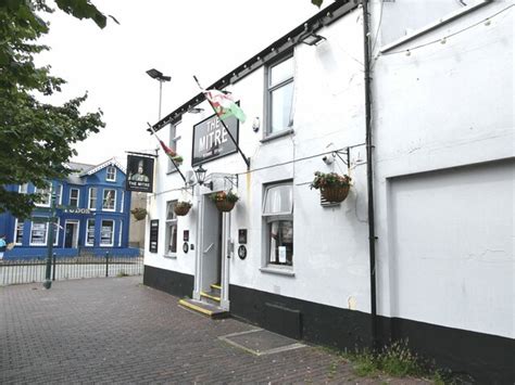 The Mitre © Oliver Dixon Geograph Britain And Ireland