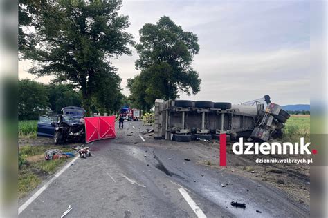 Tragiczny Wypadek Na Trasie Ze Widnicy Do Dzier Oniowa Trasa