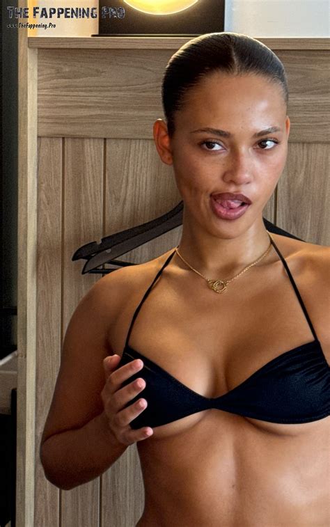 Mykeesha Nelson Sexy In Revealing Bikini 8 Photos The Fappening