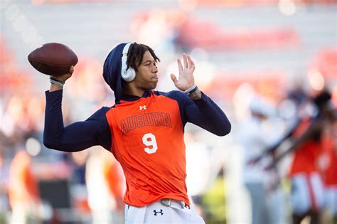 Football Examining Auburns QB Room Ahead Of Spring Practice