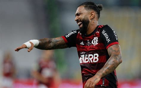 Artilheiro em finais Gabigol não vê pressão por gol na decisão da