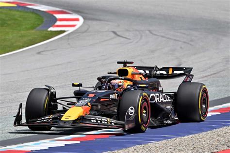 Max Verstappen cel mai rapid în antrenamentele din Austria în ciuda