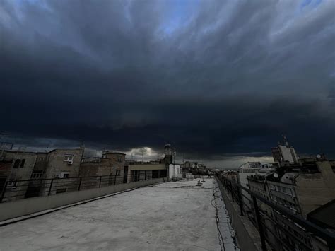 Vetar Upao Stabla Grad Lomio Fasade Jako Nevreme Pogodilo Vojvodinu