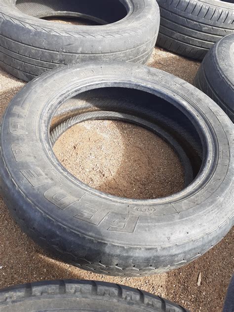 Naked Tire R Im14AndThisTireIsDeep