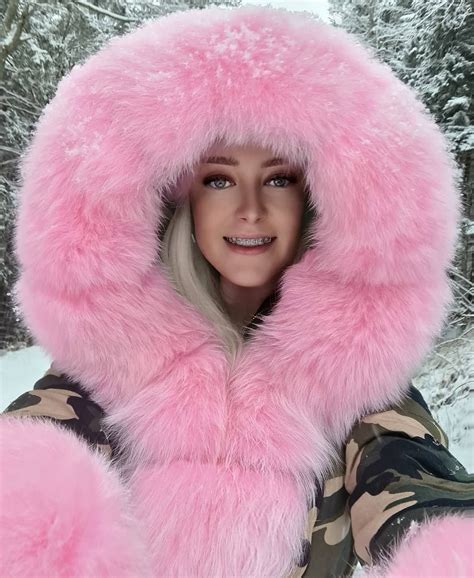 ♥its All About The Furs♥ On Instagram Fur And Snow🔥🔥 Emilyrose99