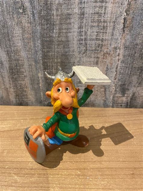 Uderzo Figurine Publicitaire Alphacoustic Gaulois Avec Catawiki