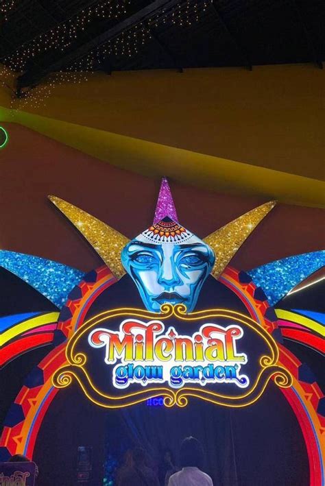 Destinasi Wisata Favorit Milenial Glow Garden Malang Kumparan