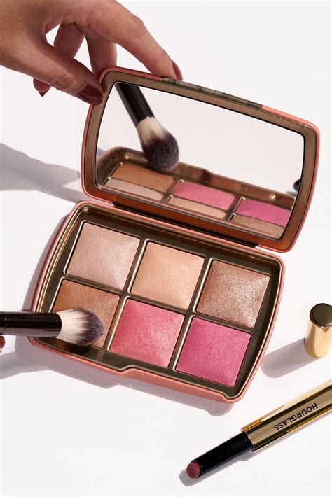 Hourglass Ambient Lighting Edit Unlocked Holiday 2022 The Beauty Loo