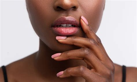 How to Manage Psoriasis on Your Lips — Drought Skin