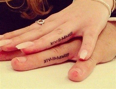 31 Couples With Matching Tattoos That Prove True Love Is Permanent Tattoo Schrift