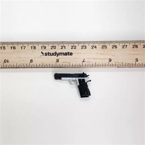 1 6 HOT TOYS Terminator T800 MMS117 Pistol 35 12 PicClick AU
