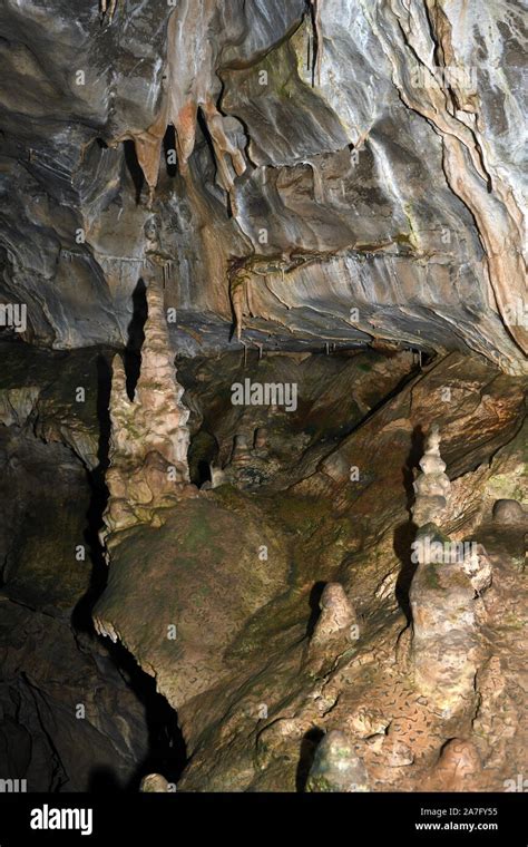 St beatus caves fotografías e imágenes de alta resolución Alamy