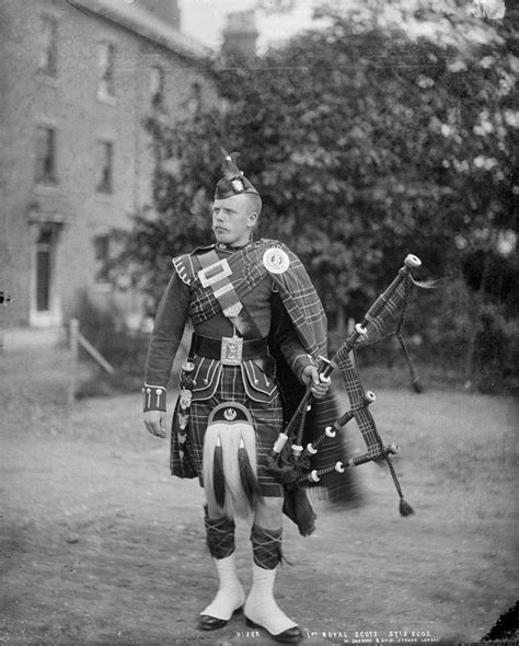 Piper 1st Battalion The Royal Scots Lothian Regiment Glass Negative