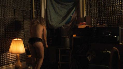 Juno Temple Topless Vinyl 6 Pics Video Thefappening