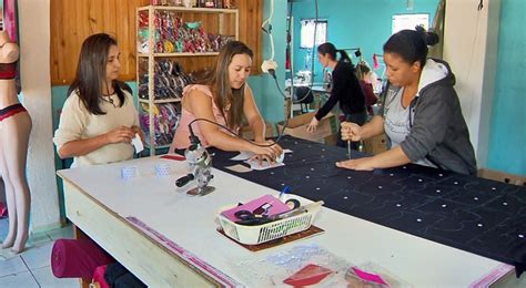 Confecções de lingerie invadem a zona rural e geram empregos em Monte Belo MG Sul de Minas G