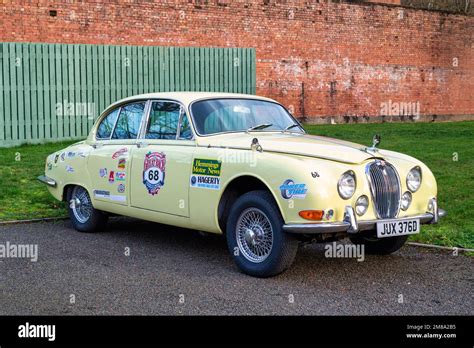 3 Litre Car Hi Res Stock Photography And Images Alamy