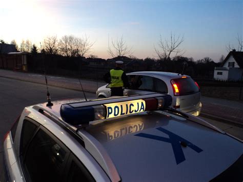 Dzi Ki Pomocy Mielczanki Policjanci Odnale Li Zaginionego Latka W