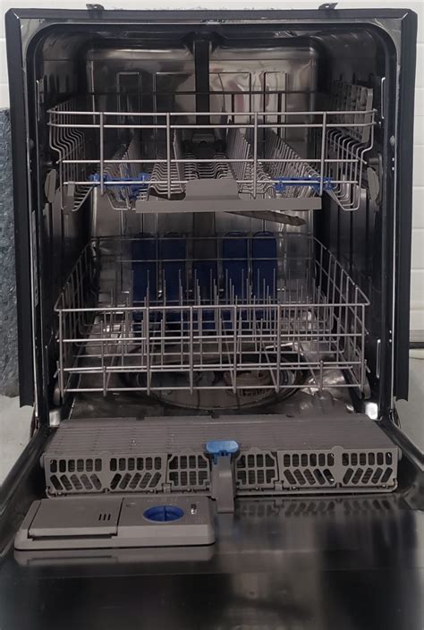 Order Your Used Dishwasher Whirlpool Wdf760sadm0 Today