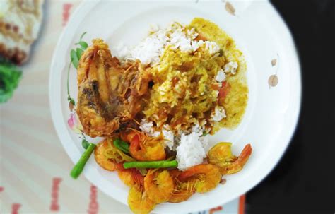 Where to Eat the Best Nasi Kandar in the World? | TasteAtlas