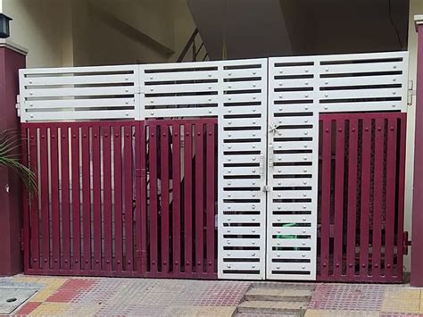 Swing Maroon And White Mild Steel Home Main Gate For Residential At