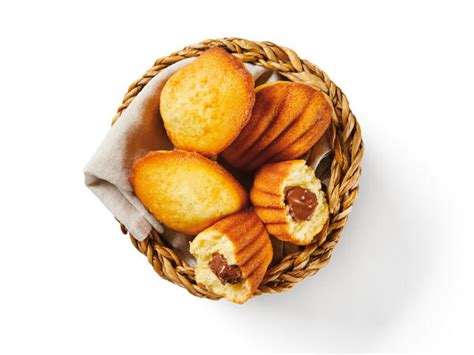 Madeleines With A Hazelnut And Chocolate Filling Lidl Malta